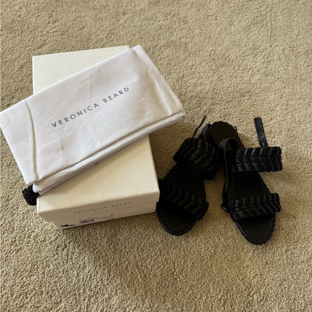 Veronica Beard Simone Black Strappy Sandals Size 9 New